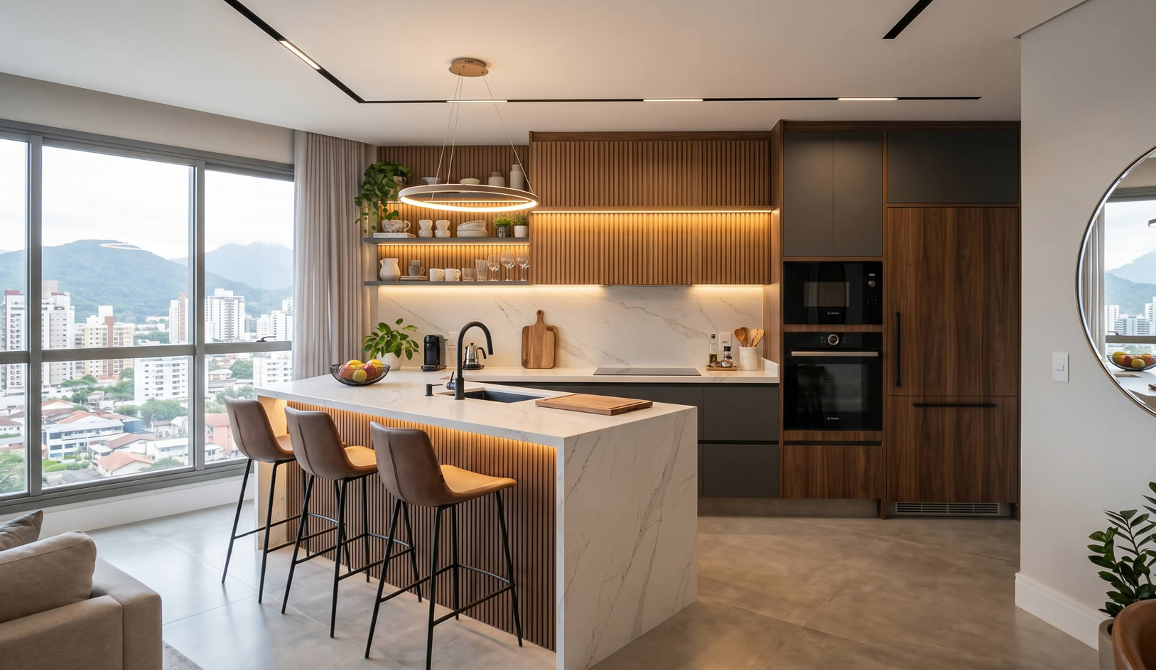 Cozinha planejada moderna de alto padrão com marcenaria ripada e iluminação LED em apartamento de Joinville - Harmonize